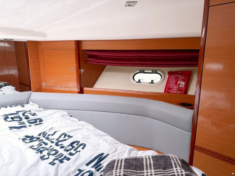 Jeanneau Prestige 42S