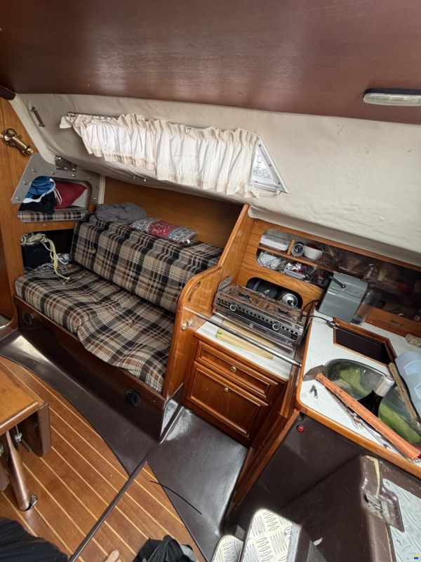 Beneteau First 27