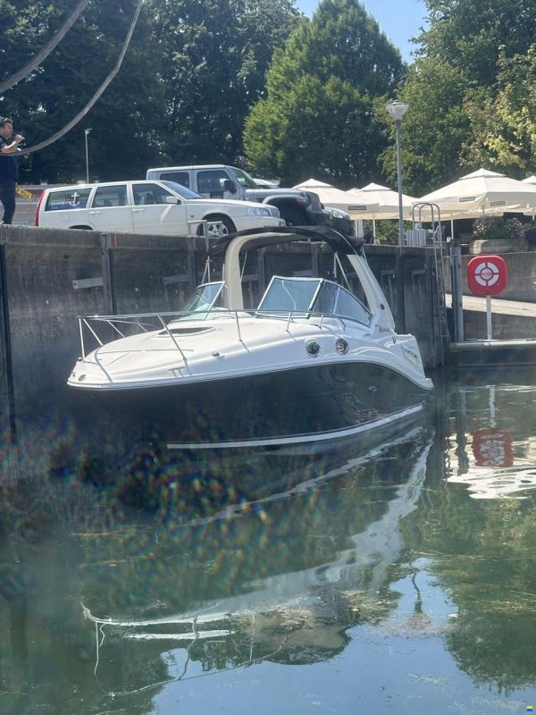 Sea Ray Sundancer 275