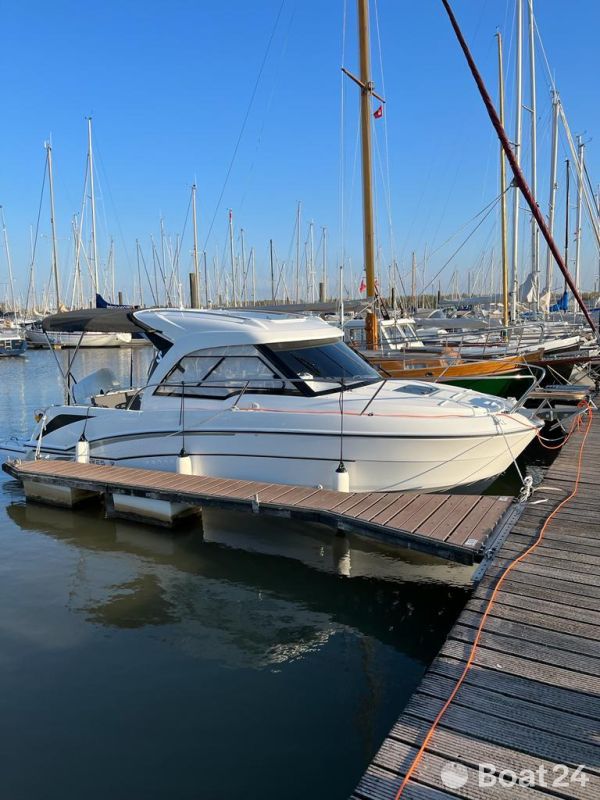 Beneteau Antares 7
