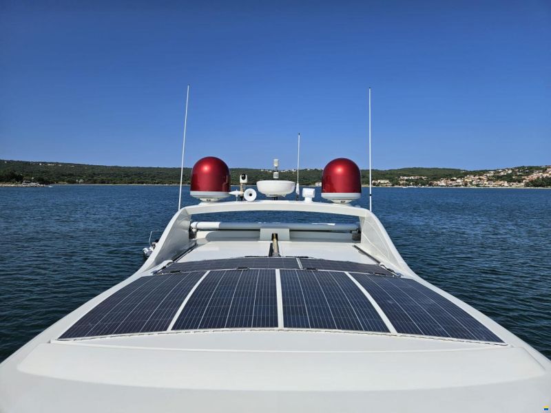 Azimut 62S