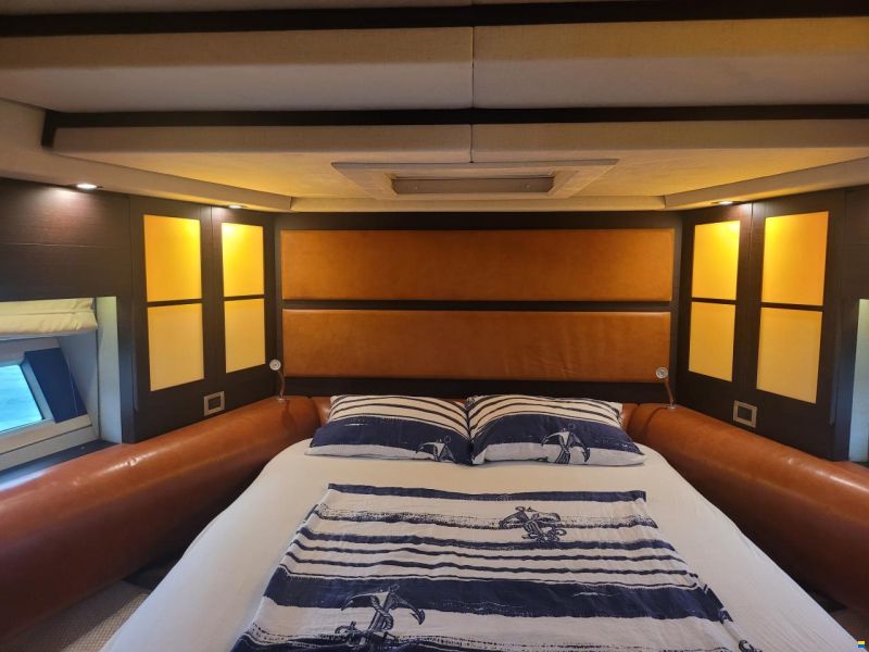 Azimut 62S