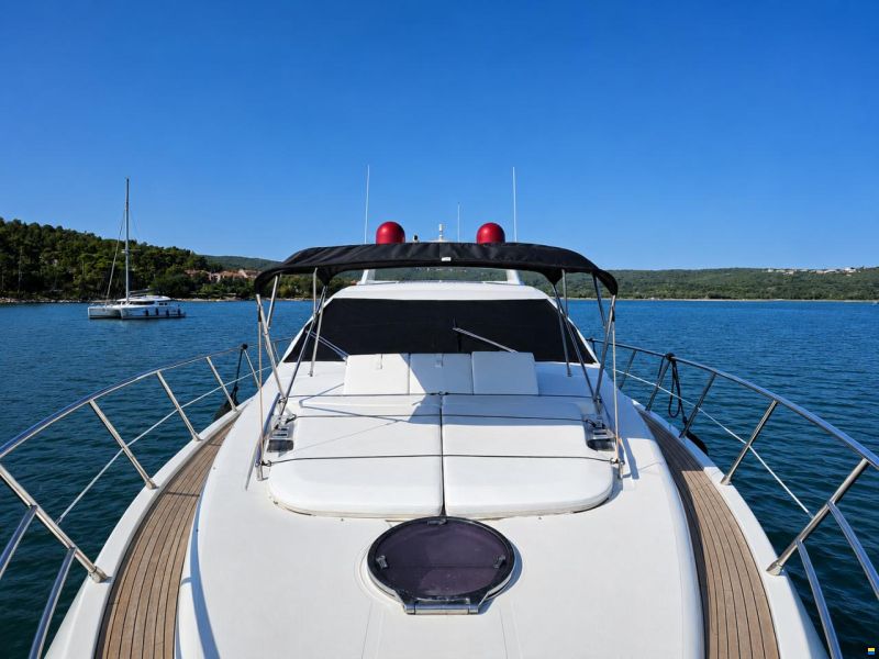 Azimut 62S