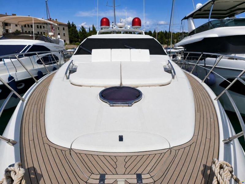 Azimut 62S