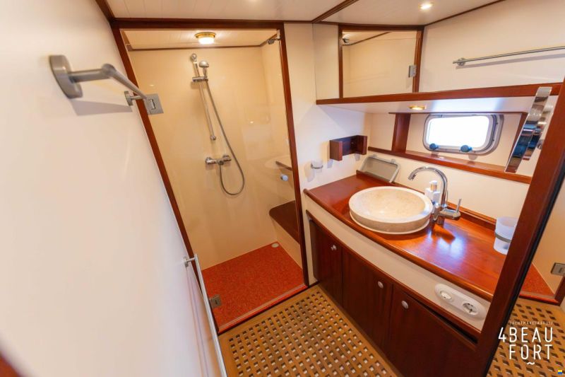Altena 53 Custom Trawler