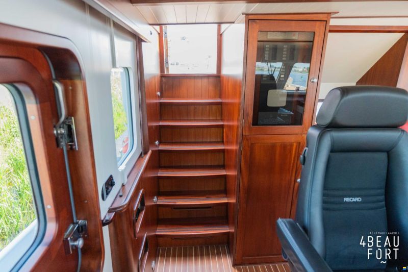Altena 53 Custom Trawler