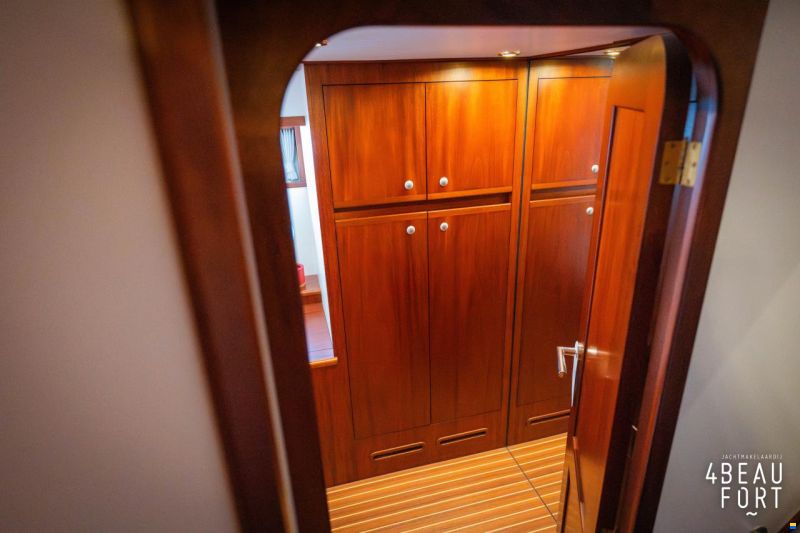Altena 53 Custom Trawler