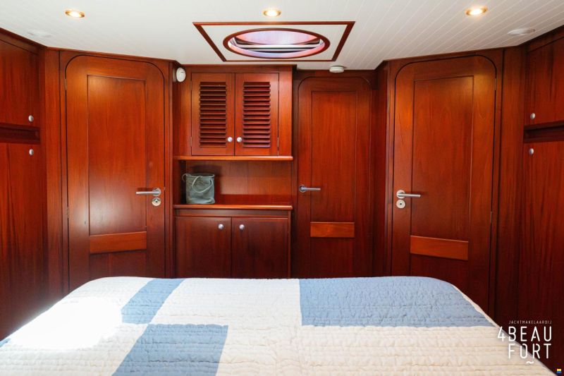 Altena 53 Custom Trawler