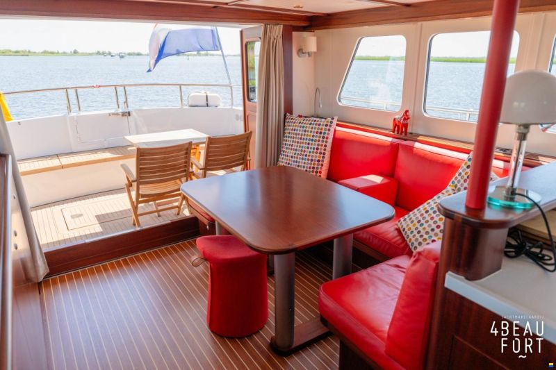 Altena 53 Custom Trawler