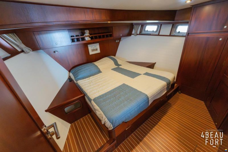 Altena 53 Custom Trawler