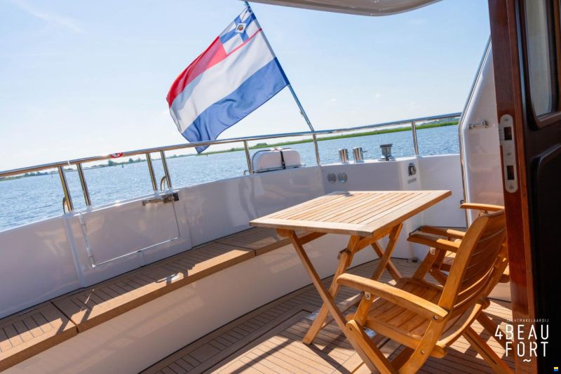Altena 53 Custom Trawler