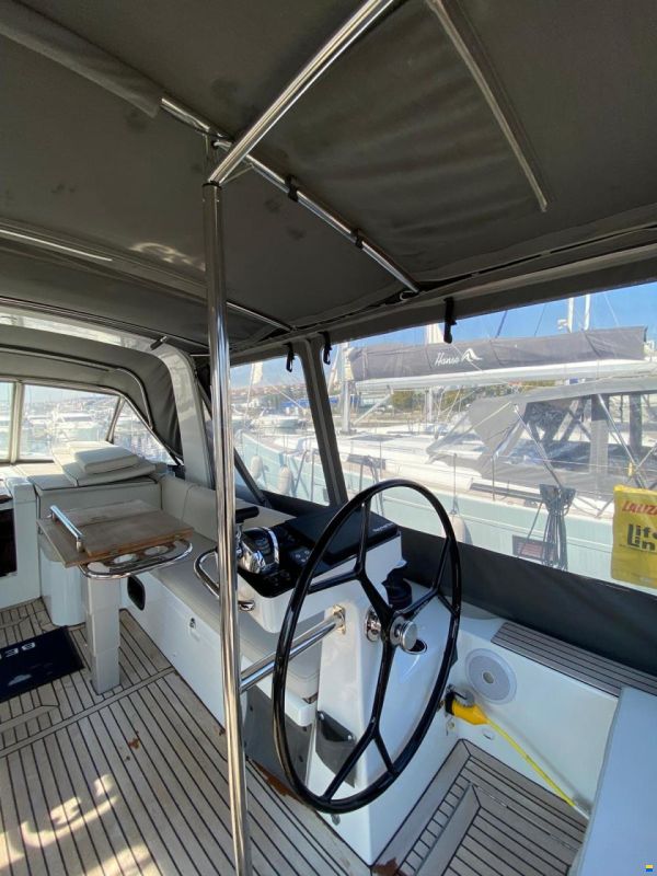 Beneteau Oceanis 54