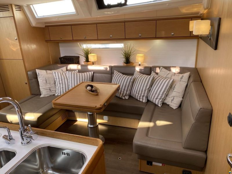 Bavaria Cruiser 56