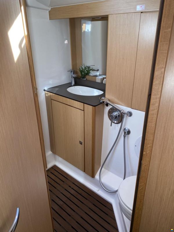 Bavaria Cruiser 56
