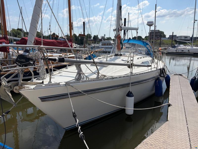 Marine Projects MOODY 346