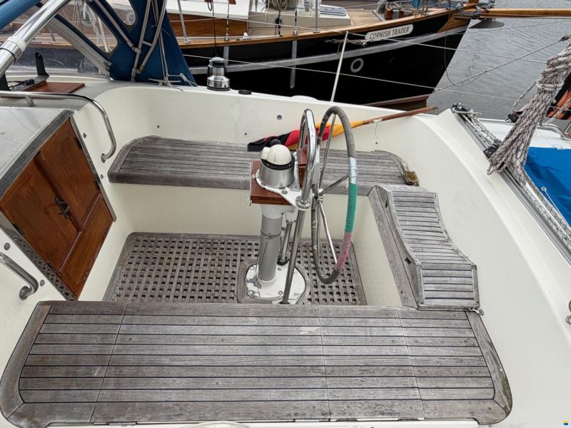 Marine Projects MOODY 346