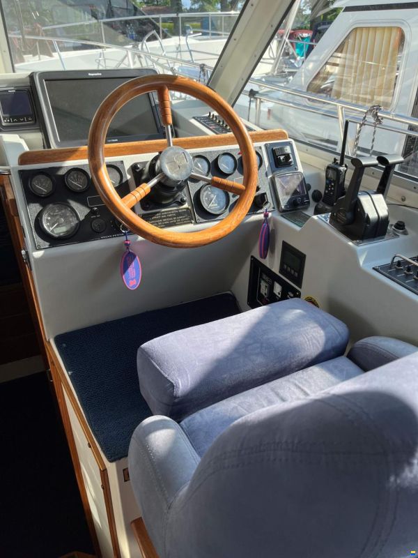 Nimbus CARISMA 4004 FLYBRIDGE