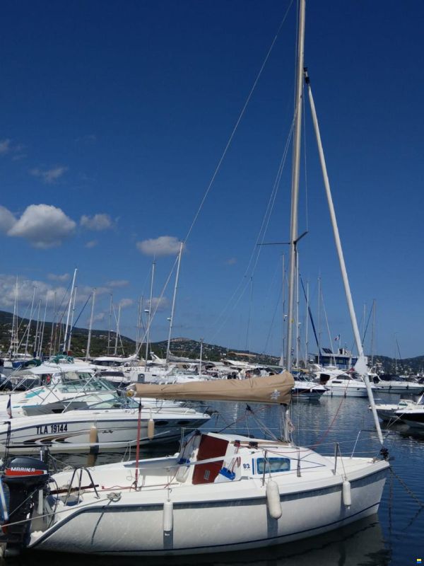 B2 Marine Blue Djinn