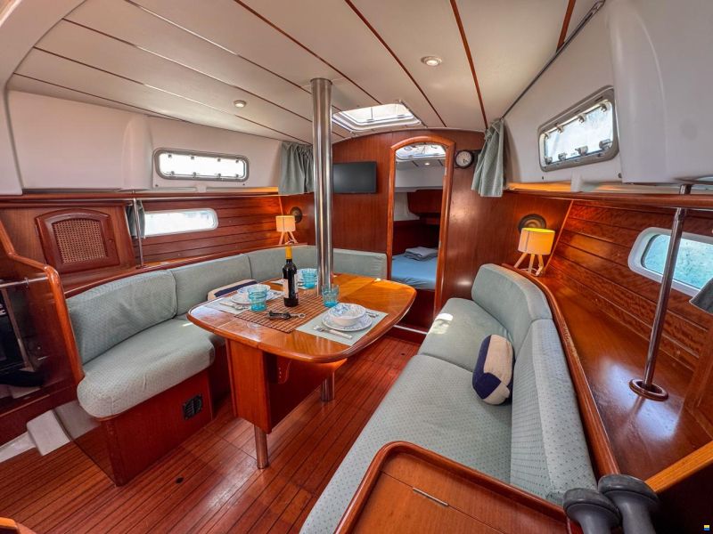 Beneteau Oceanis 36 cc