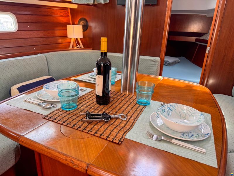 Beneteau Oceanis 36 cc
