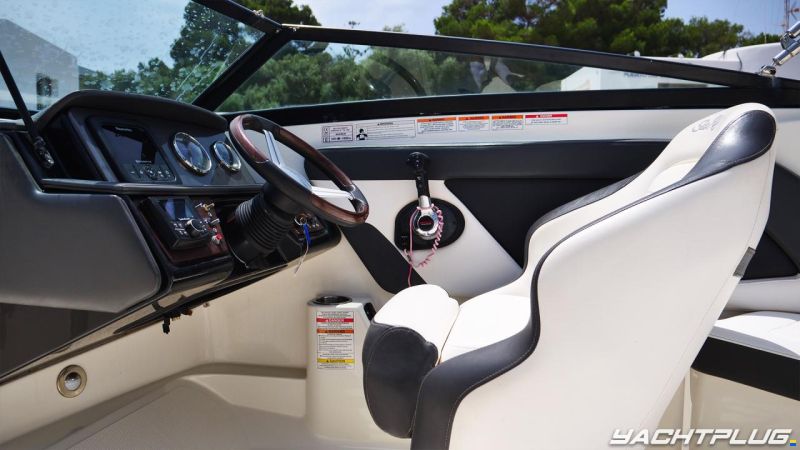 Sea Ray SPX 230