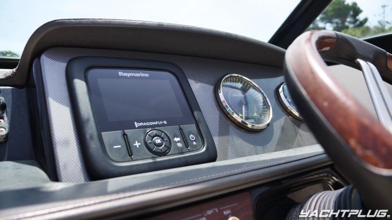 Sea Ray SPX 230