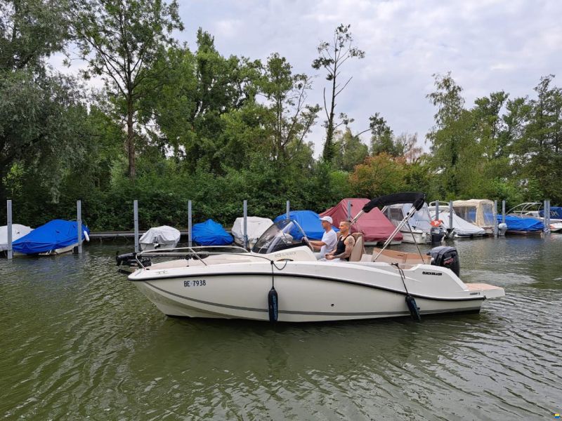Quicksilver Activ 605 Sundeck