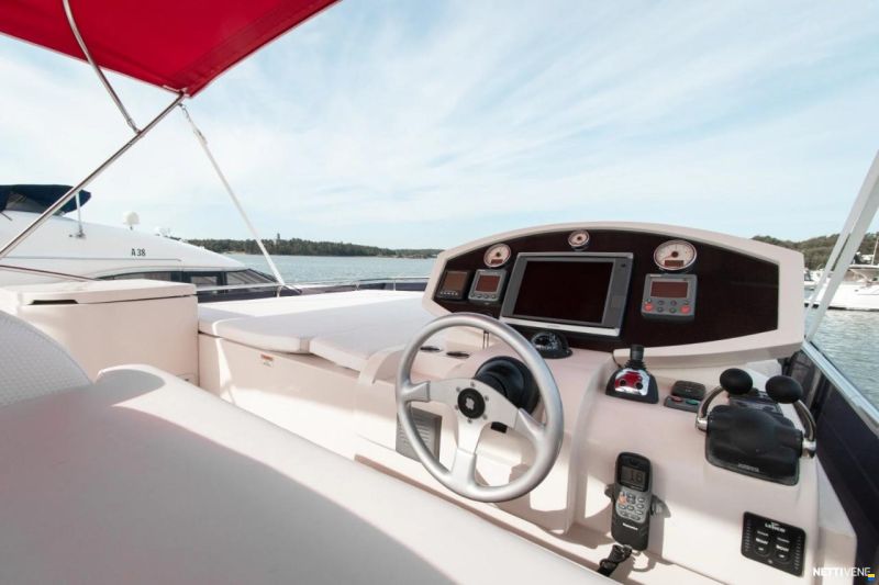 Rodman Muse 44