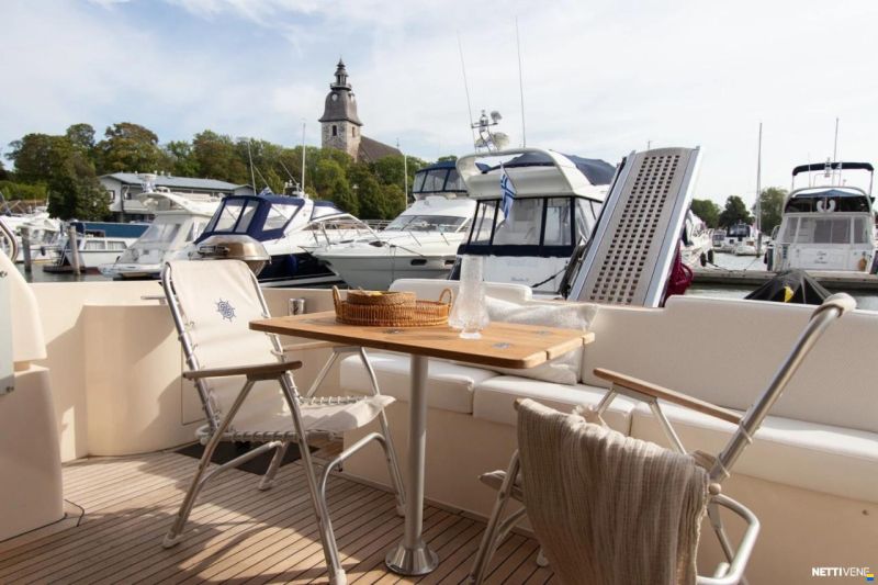 Rodman Muse 44
