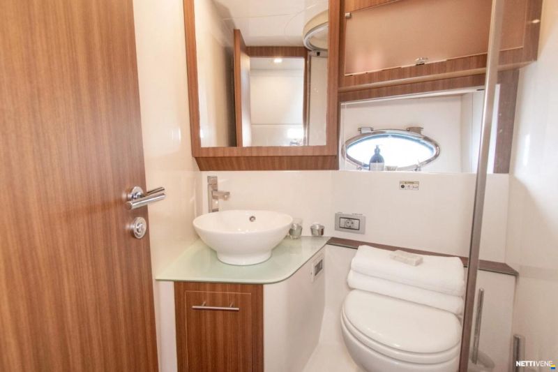 Rodman Muse 44