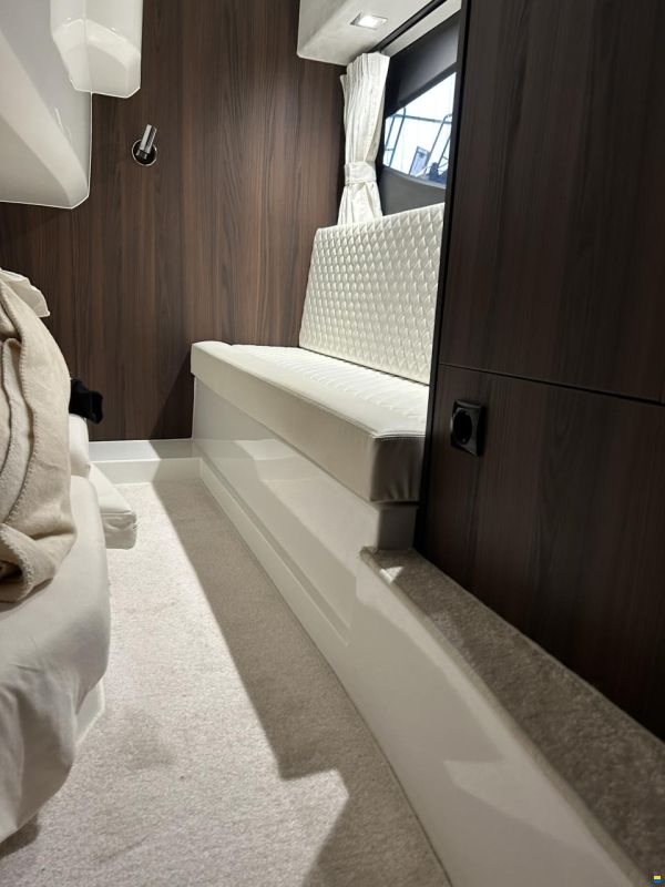 Galeon 305HTS