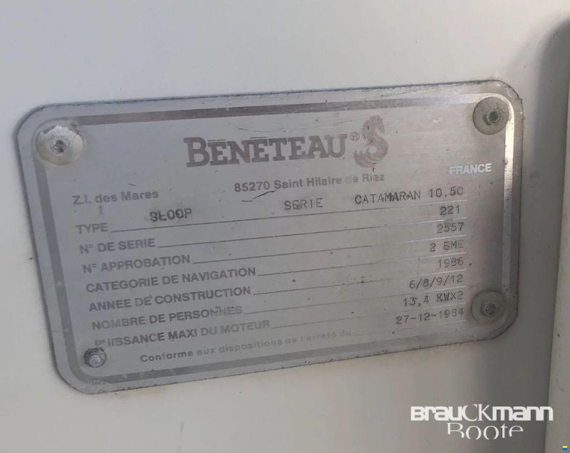 Beneteau Blue 2