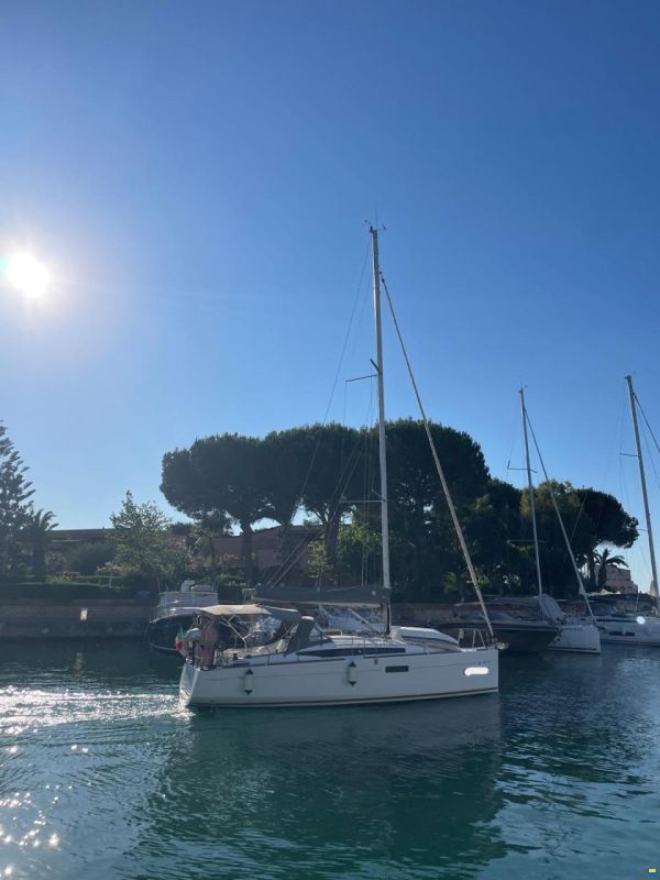 Jeanneau sun odyssey 349