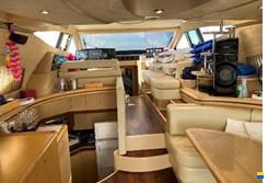 Ferretti 550