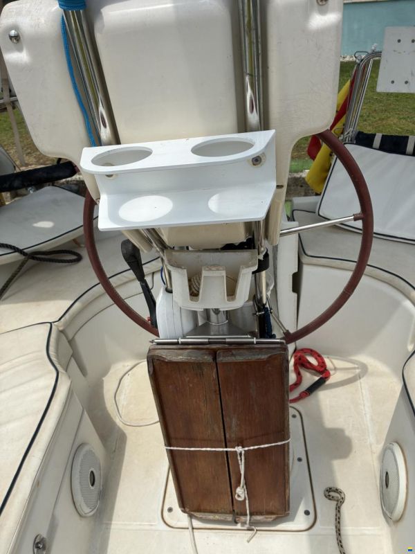 Beneteau Oceanis 323