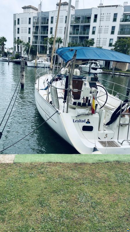 Beneteau Oceanis 323