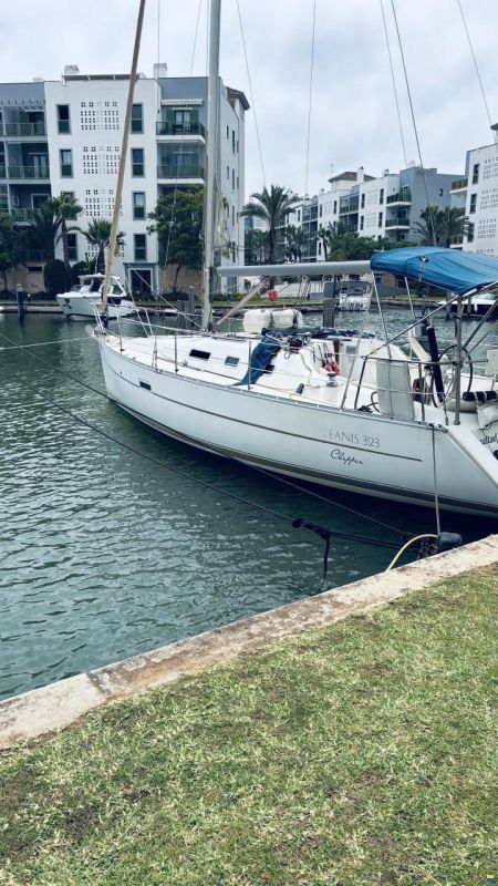 Beneteau Oceanis 323