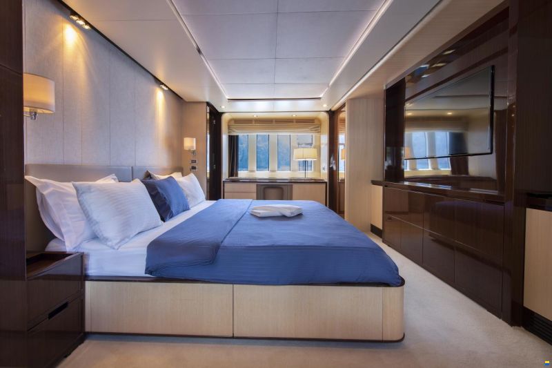 Azimut 84 Fly