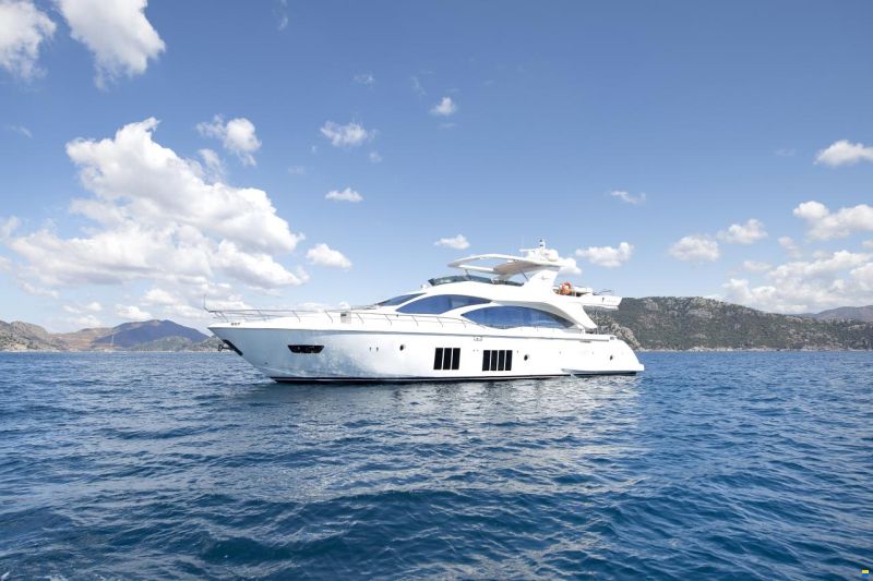 Azimut 84 Fly