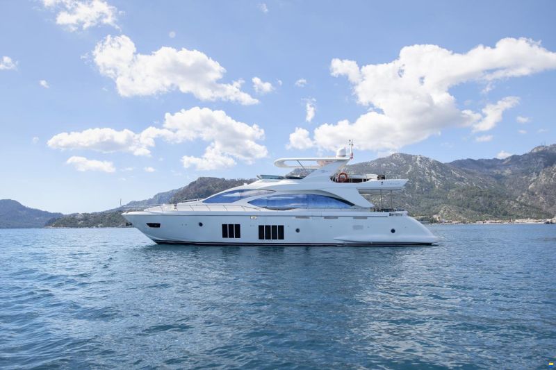 Azimut 84 Fly