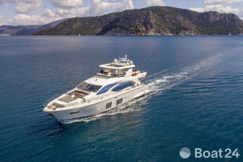 Azimut 84 Fly directly from owner