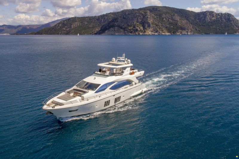 Azimut 84 Fly