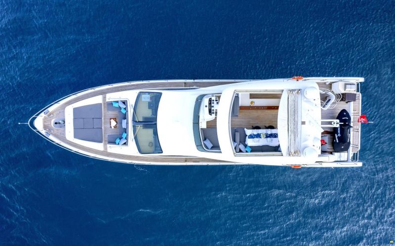 Azimut 84 Fly
