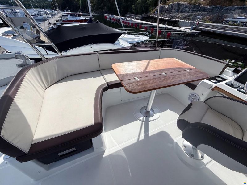 Beneteau Swift Trawler 35