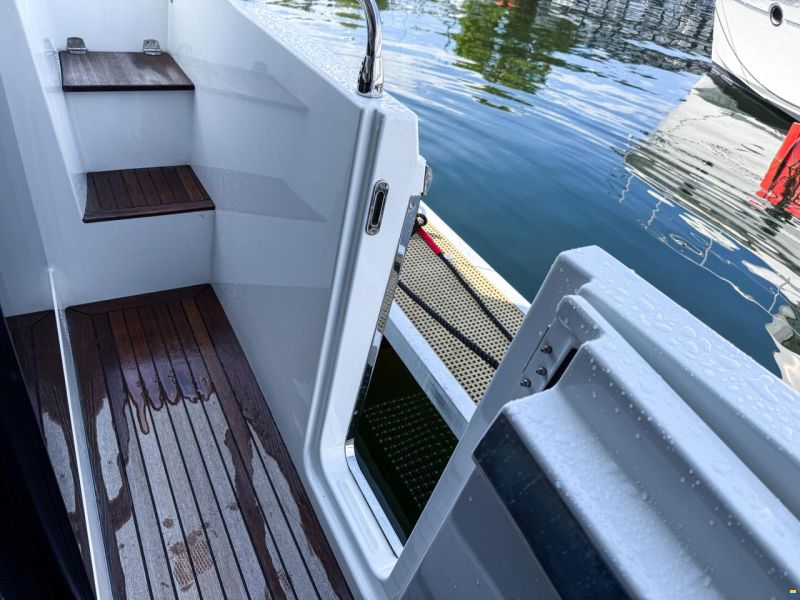 Beneteau Swift Trawler 35
