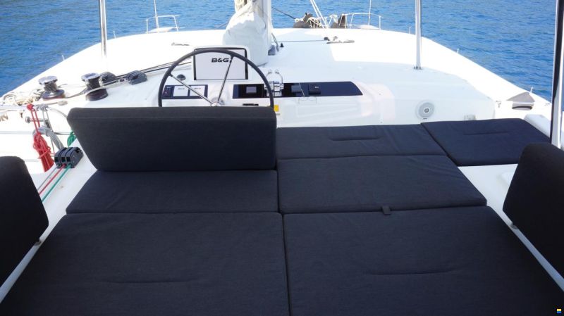 Lagoon 46 FLY