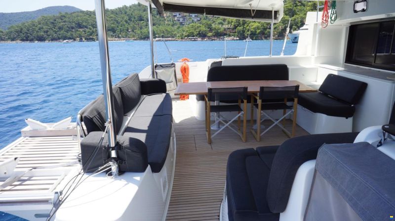 Lagoon 46 FLY