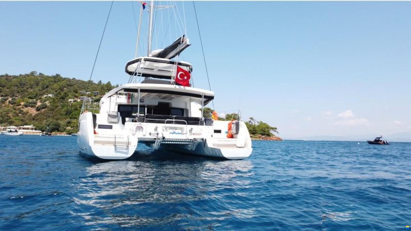 Lagoon 46 FLY
