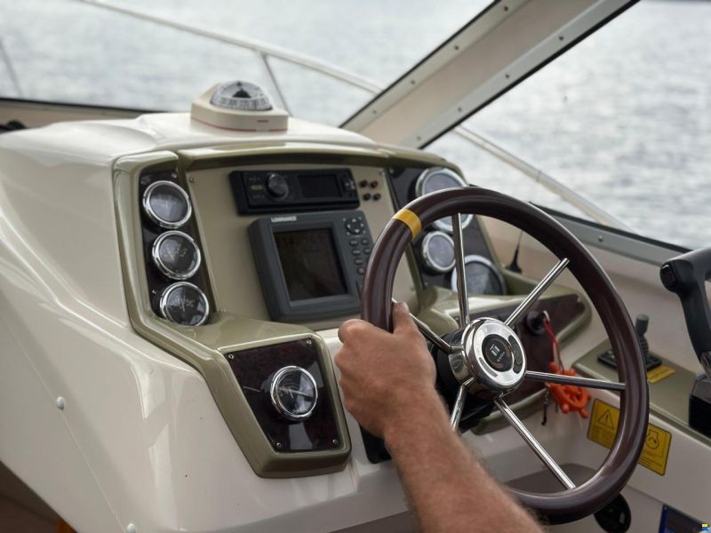 Bella 765 Cabin
