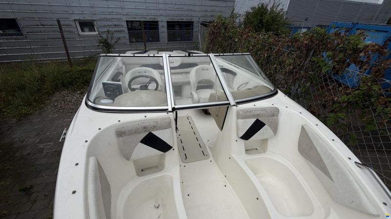 Glastron GT 185